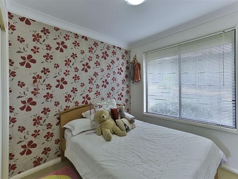 25 Wareena Crescent, Glenvale QLD 4350