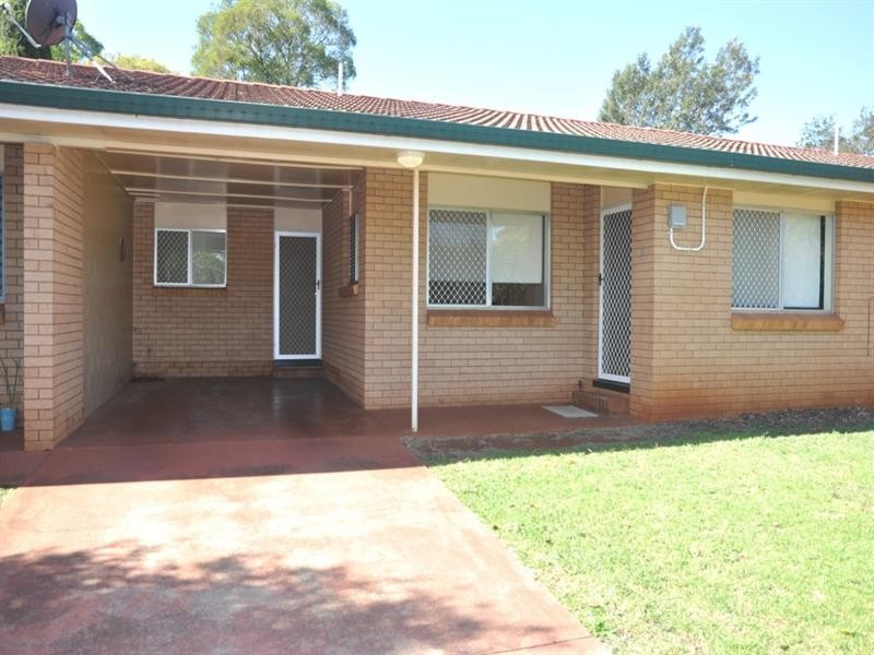 Unit 2/42 Arthur Street, East Toowoomba QLD 4350