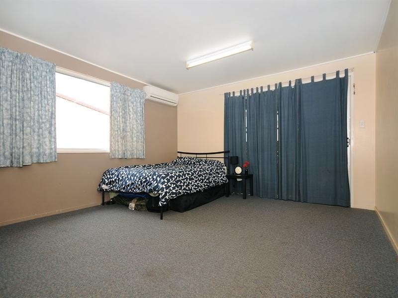 8 Park Street, Wilsonton QLD 4350