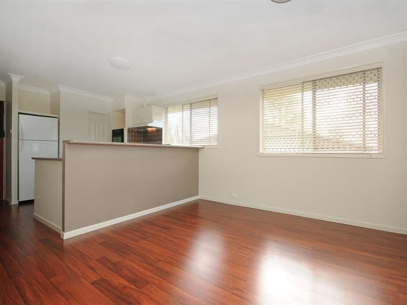 15 Rowe Street, Centenary Heights QLD 4350