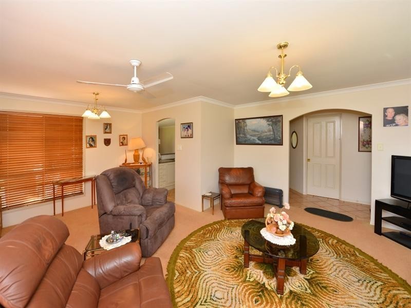 2 Nicola Street, Middle Ridge QLD 4350