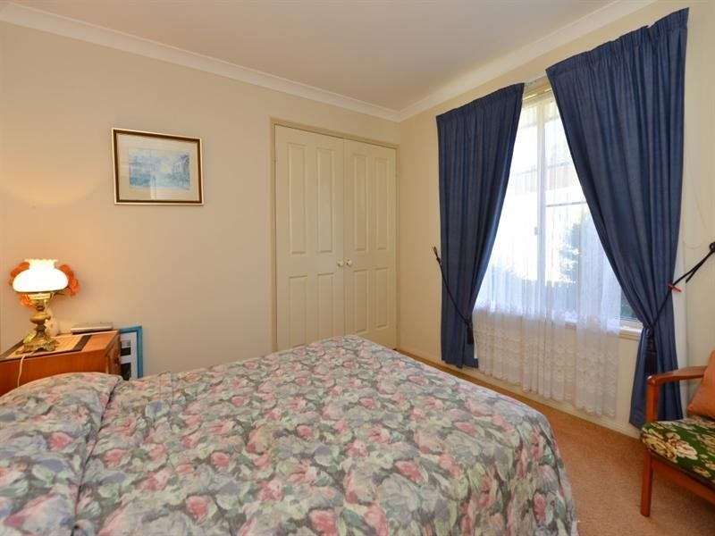 2 Nicola Street, Middle Ridge QLD 4350