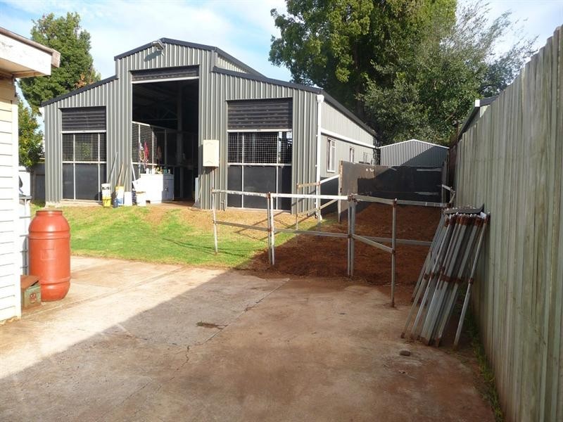 72 Weetwood Street, Newtown QLD 4350