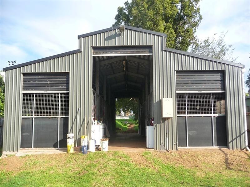 72 Weetwood Street, Newtown QLD 4350