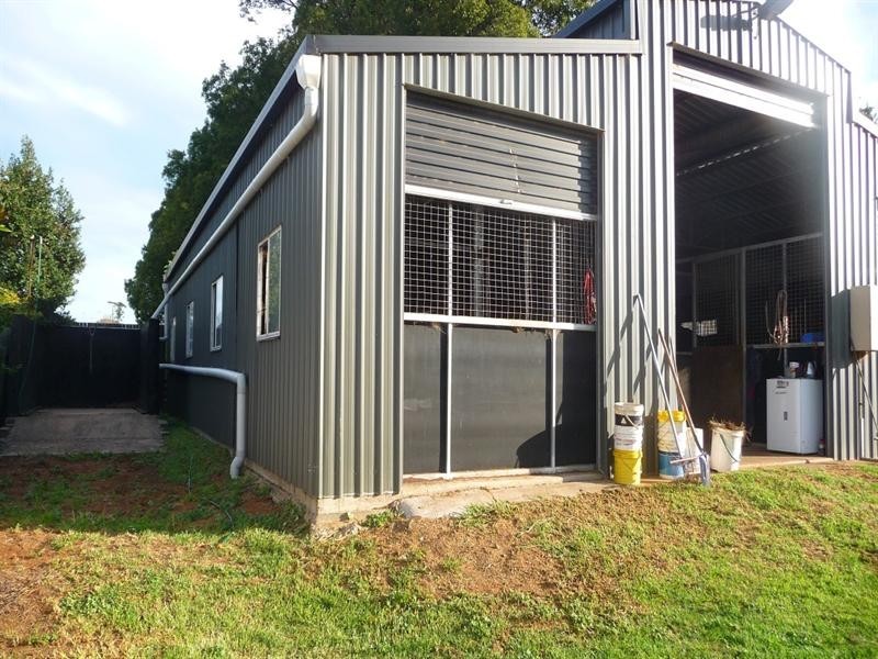 72 Weetwood Street, Newtown QLD 4350