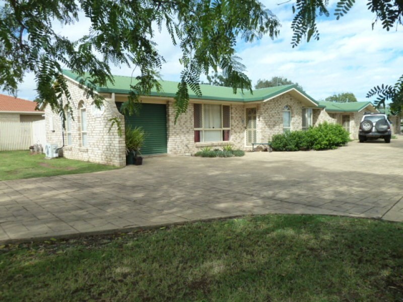 Unit 1 Grant Close, Oakey QLD 4401