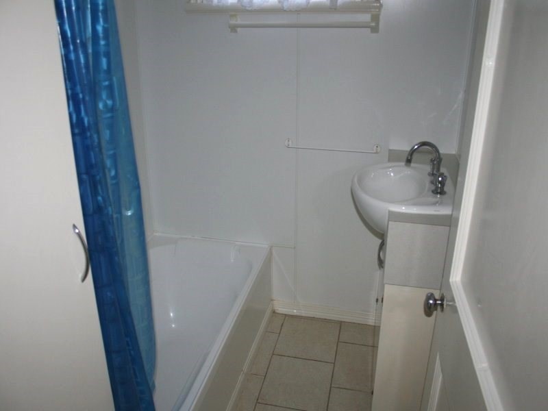 1 and 2 34 Campbell Street, Oakey QLD 4401