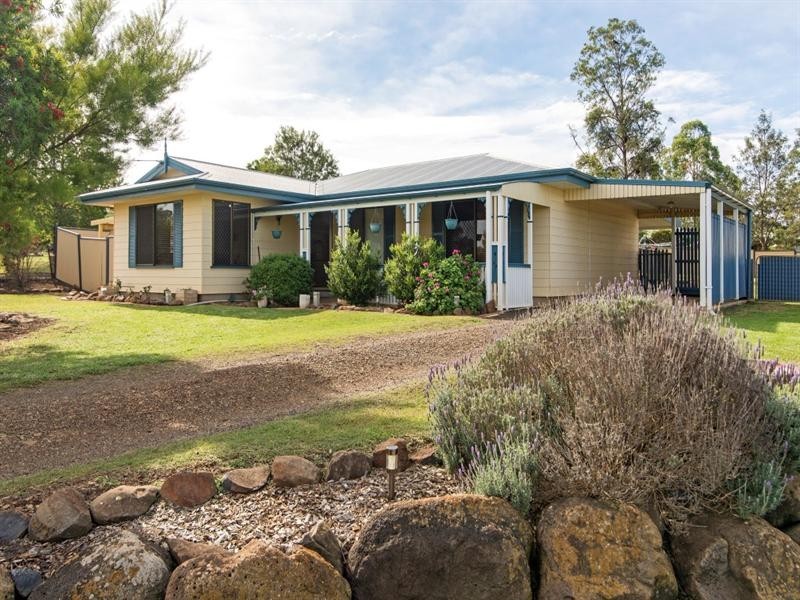 32 King Street, Kingsthorpe QLD 4400