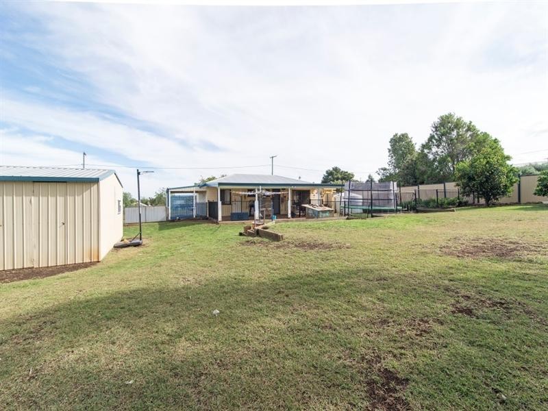 32 King Street, Kingsthorpe QLD 4400