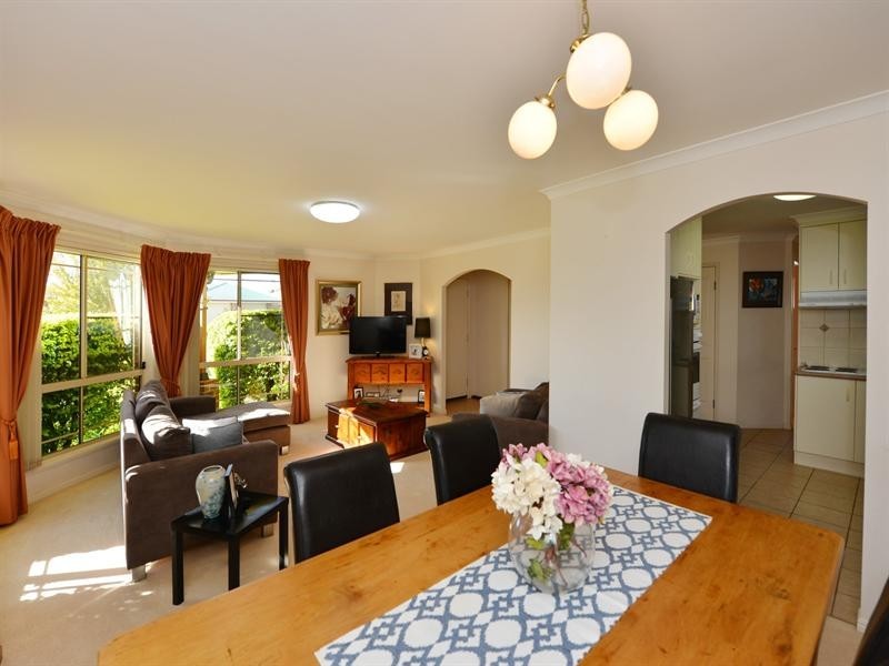 1 Deller Close, Middle Ridge QLD 4350