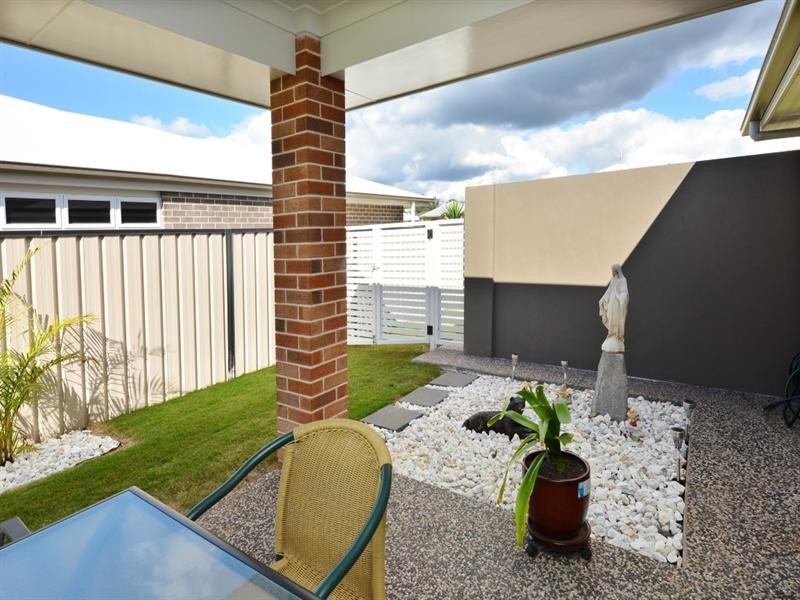 13 Pugh Street, Middle Ridge QLD 4350