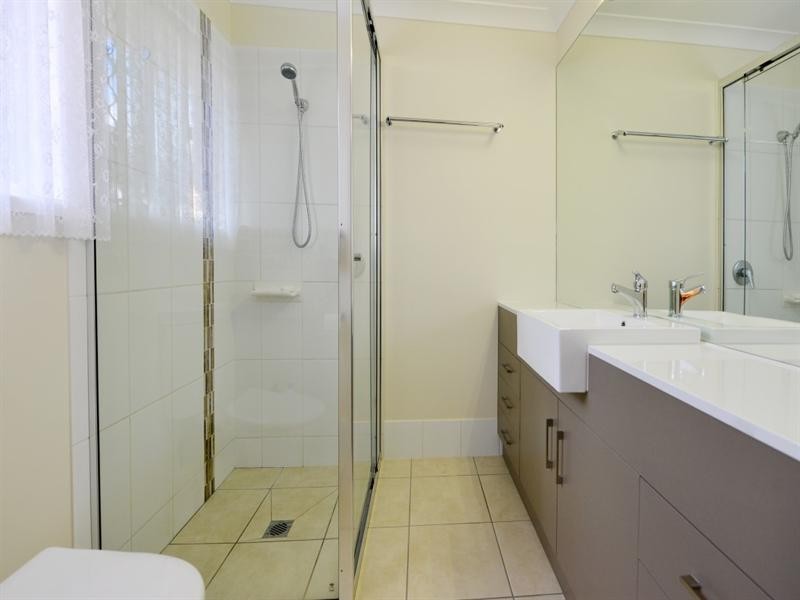 13 Pugh Street, Middle Ridge QLD 4350