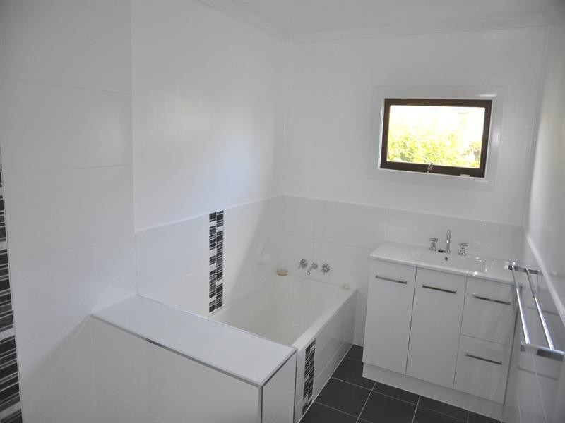 46 Taylor Street, Newtown QLD 4350