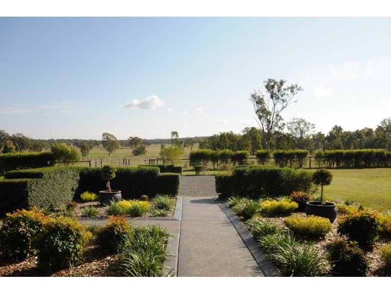 721 Kudo-Silverleigh Road, Goombungee QLD 4354