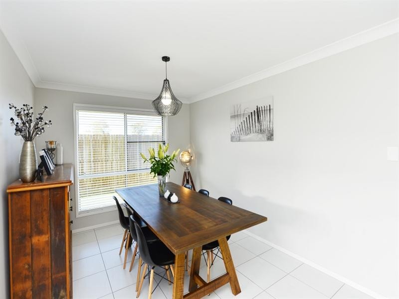 5 McGee Drive, Kearneys Spring QLD 4350