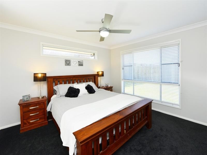 5 McGee Drive, Kearneys Spring QLD 4350