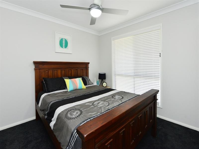 5 McGee Drive, Kearneys Spring QLD 4350