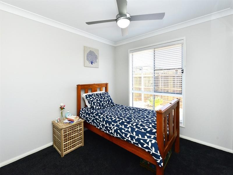 5 McGee Drive, Kearneys Spring QLD 4350