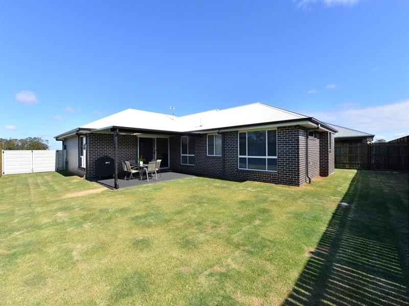 5 McGee Drive, Kearneys Spring QLD 4350