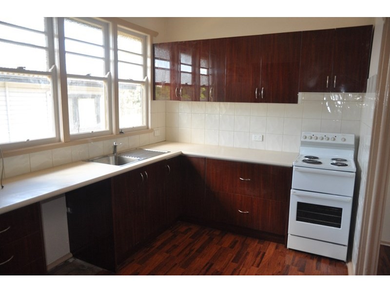 359 Tor Street, Wilsonton QLD 4350