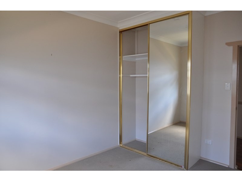 359 Tor Street, Wilsonton QLD 4350