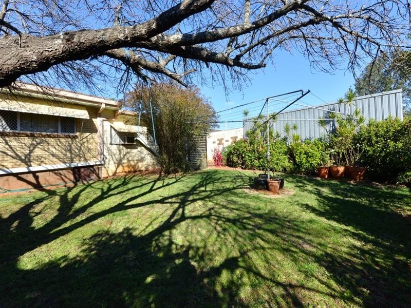 751 Ruthven Street, South Toowoomba QLD 4350