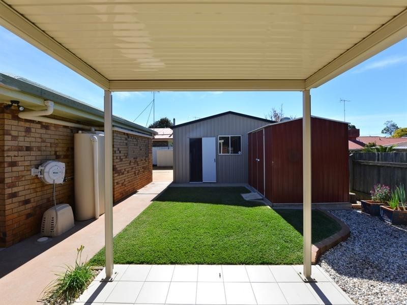 34 Broadfoot Street, Kearneys Spring QLD 4350