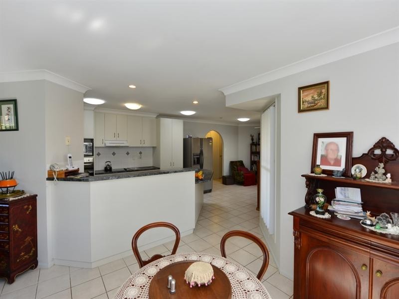 585 Hume Street, Kearneys Spring QLD 4350