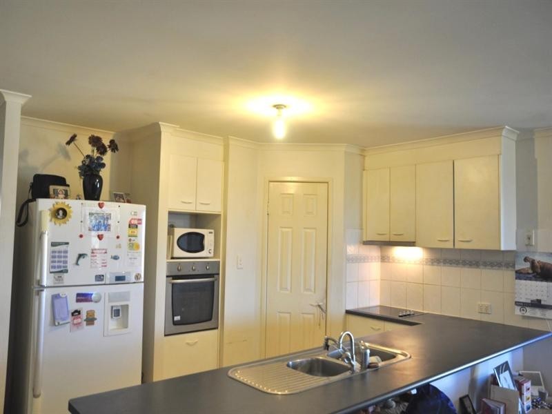 11 Kingsthorpe Road, Kingsthorpe QLD 4400