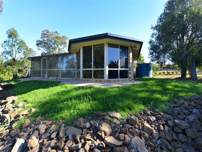 60 Valley View Drive, Meringandan West QLD 4352