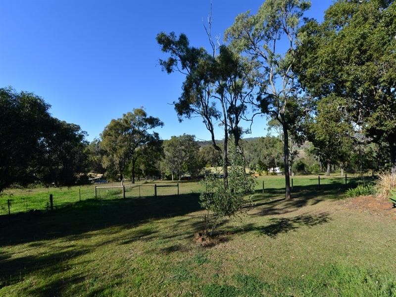 60 Valley View Drive, Meringandan West QLD 4352