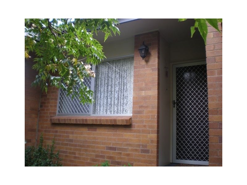 10/2 Long Street, Rangeville QLD 4350