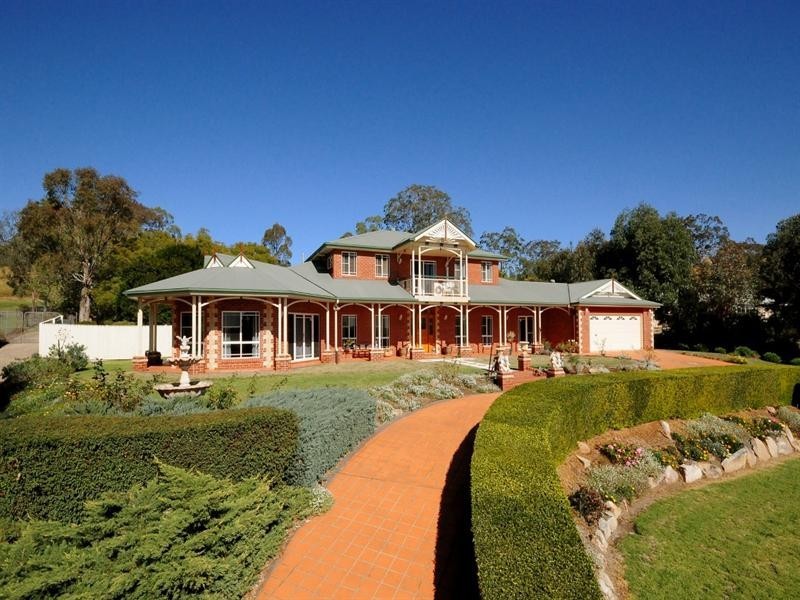 3 Christine Court, Cotswold Hills QLD 4350