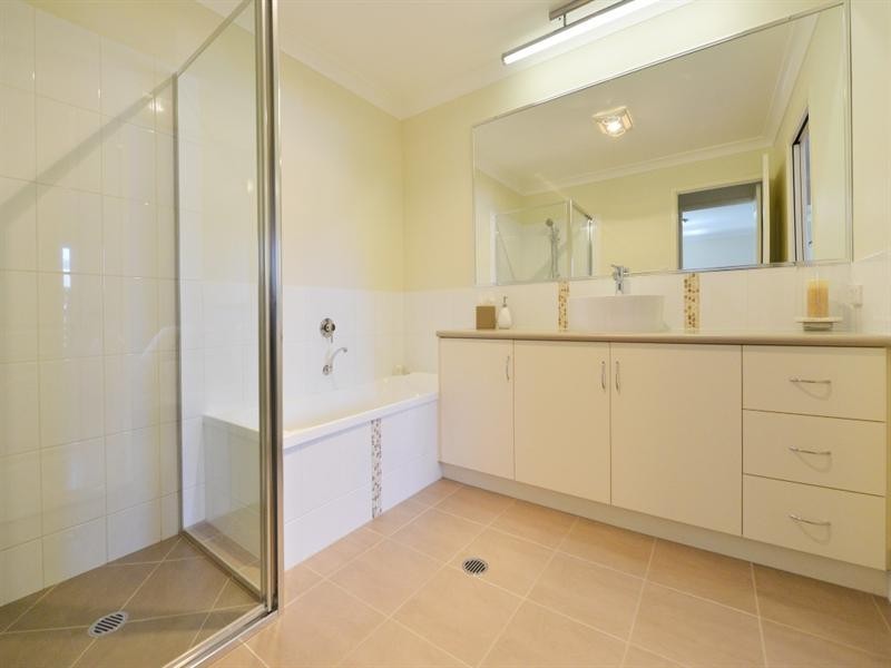 4/18 Gostwyck Street, Newtown QLD 4350