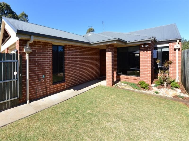 4/18 Gostwyck Street, Newtown QLD 4350