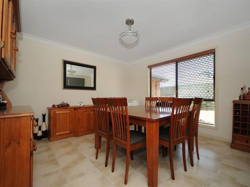 6 Campbell Drive, Highfields QLD 4352