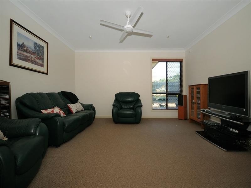 6 Campbell Drive, Highfields QLD 4352