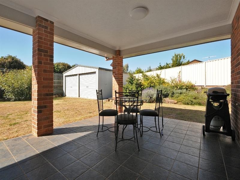 6 Campbell Drive, Highfields QLD 4352