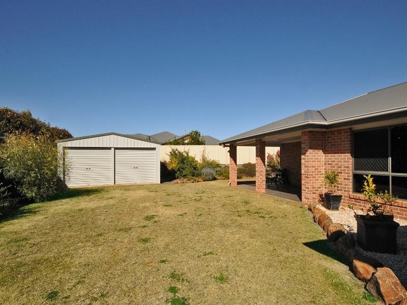 6 Campbell Drive, Highfields QLD 4352