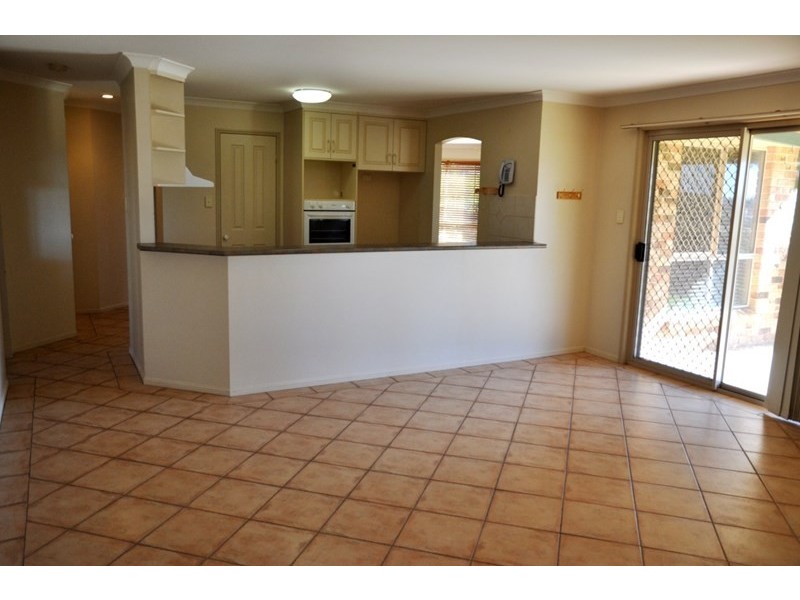 2 Nicola Street, Middle Ridge QLD 4350