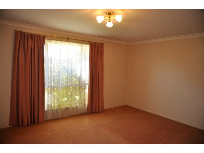 2 Nicola Street, Middle Ridge QLD 4350
