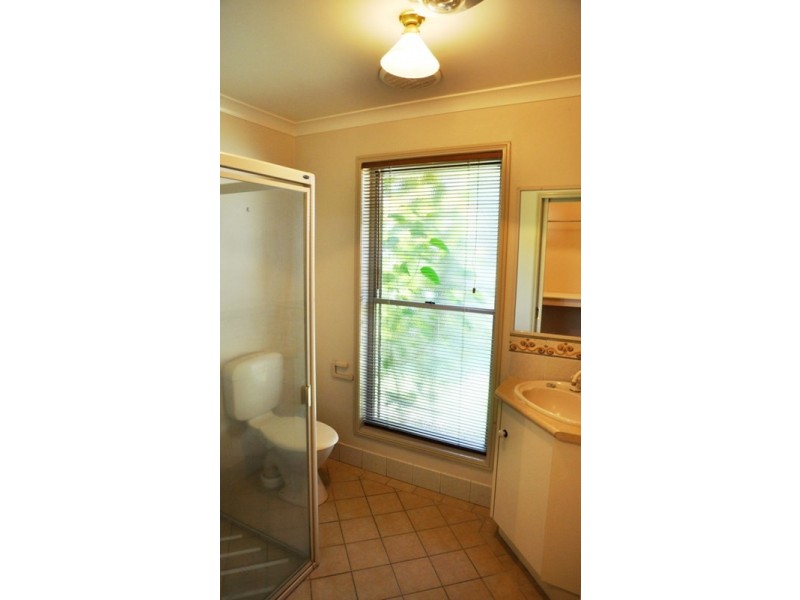 2 Nicola Street, Middle Ridge QLD 4350