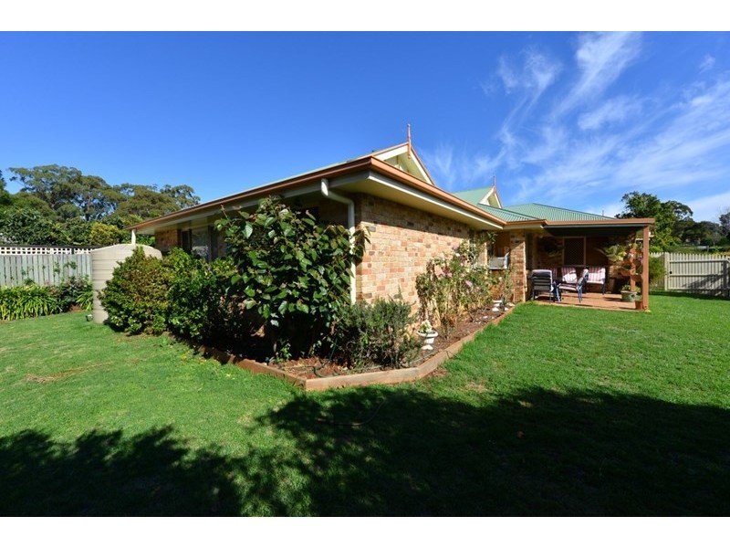 2 Nicola Street, Middle Ridge QLD 4350