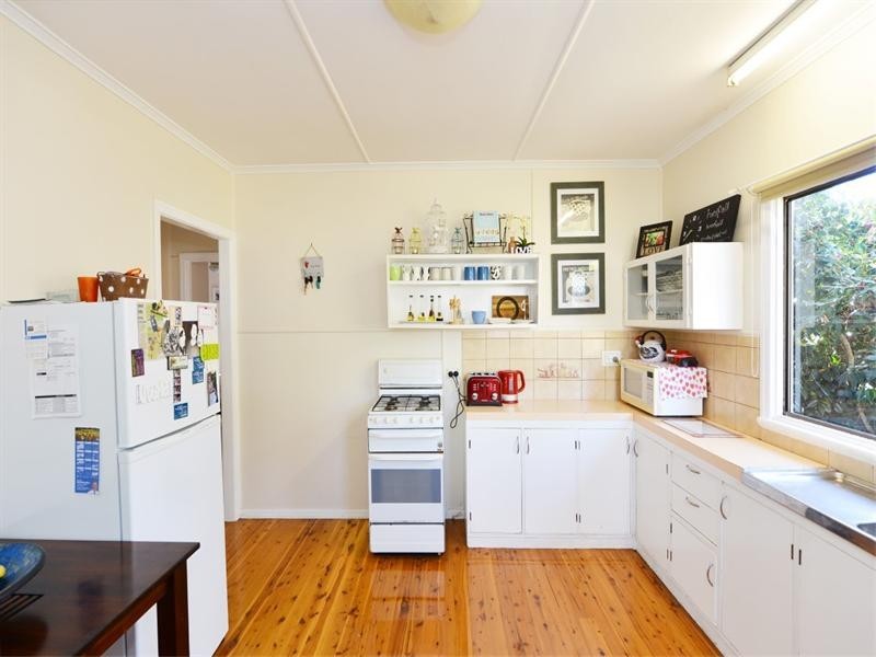 36 Stehn Street, Harristown QLD 4350