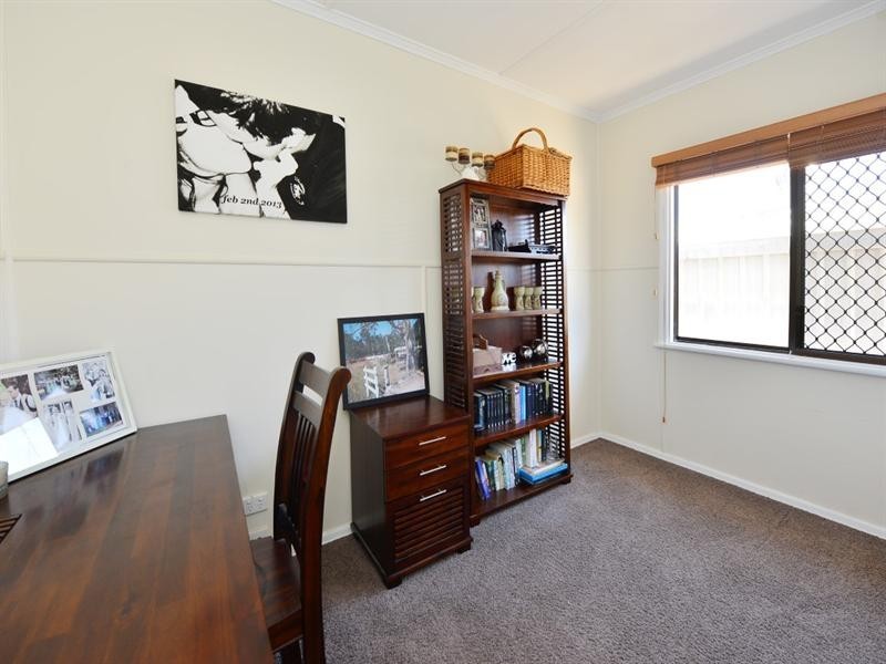 36 Stehn Street, Harristown QLD 4350
