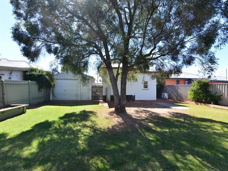 36 Stehn Street, Harristown QLD 4350