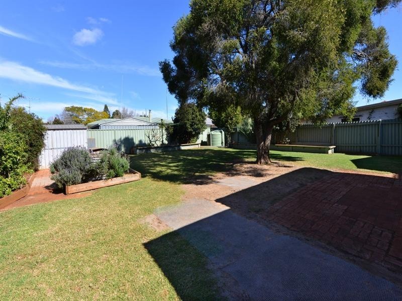 36 Stehn Street, Harristown QLD 4350