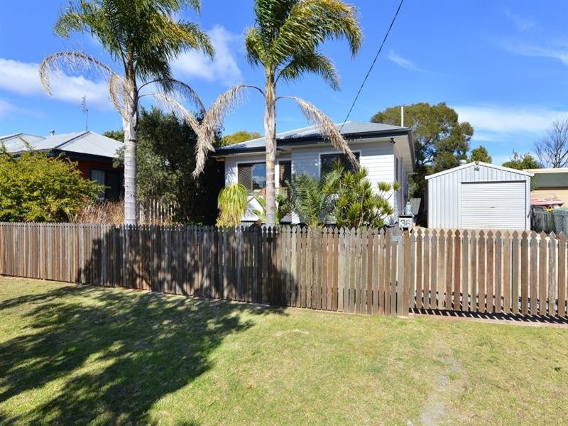 36 Stehn Street, Harristown QLD 4350