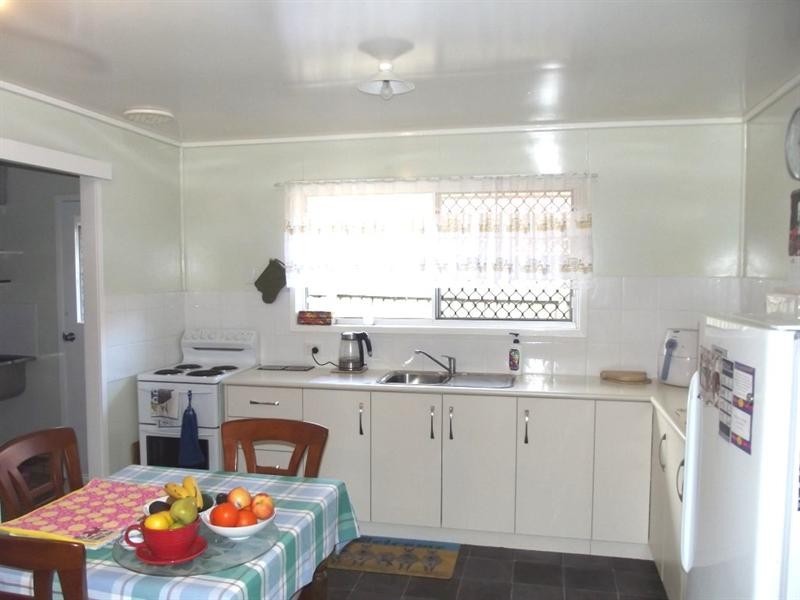 320 Goombungee Road, Harlaxton QLD 4350