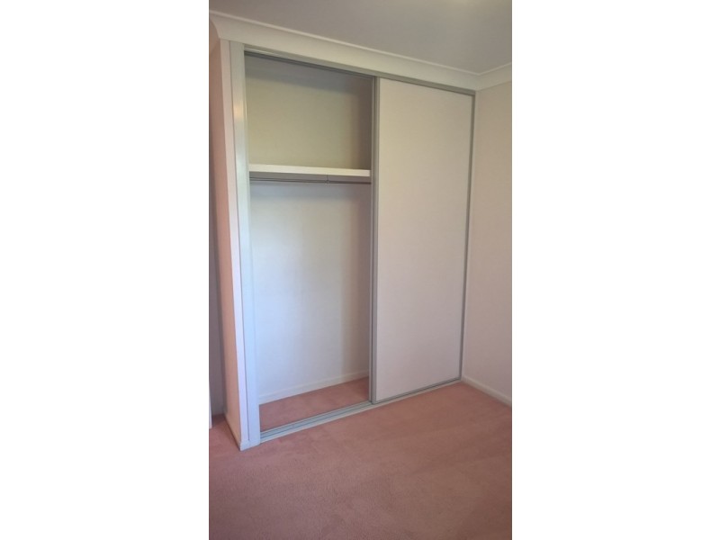 1/4 Crosby Street, Darling Heights QLD 4350